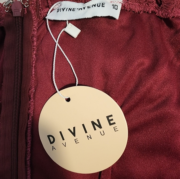 Divine Avenue Off the Shoulder Dress - Picture 2 of 3